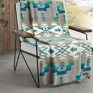 Pendleton Throw Blanket - New